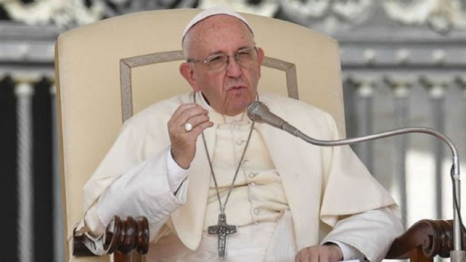 El Papa respaldó la unión civil para gays "tienen derecho a una familia"