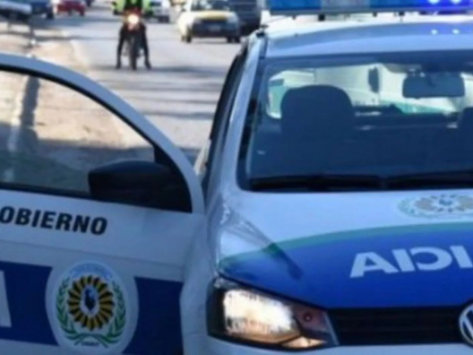 Dos adolescentes detenidos tras un violento ataque: allanaron viviendas en dos barrios de Madryn