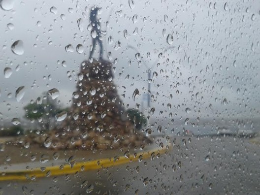 Puerto Madryn bajo alerta amarilla por lluvias durante la madrugada del lunes