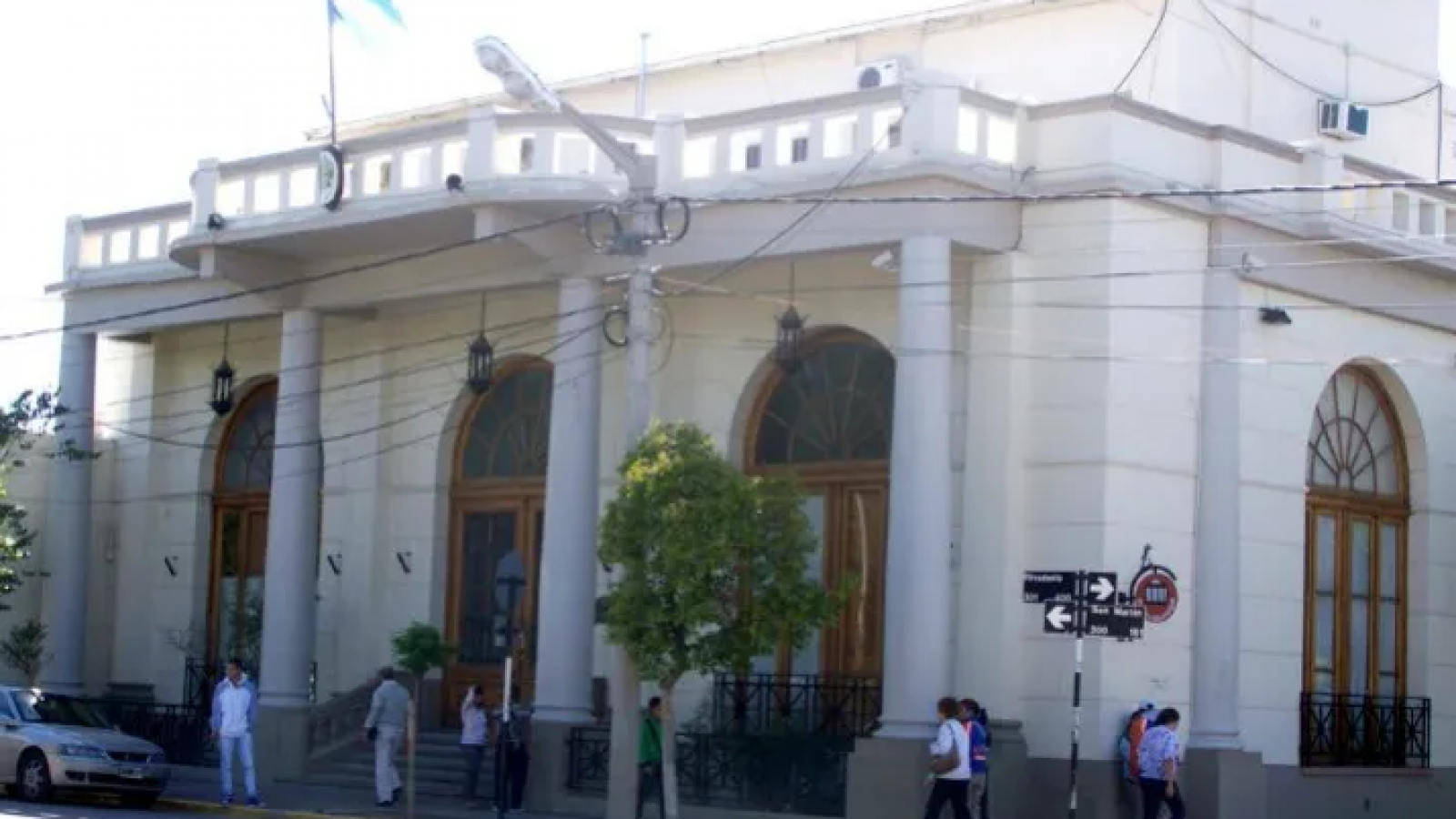 Nuevos embargos a cuentas municipales: Trelew tiene una deuda de más de diez millones con "El 22"