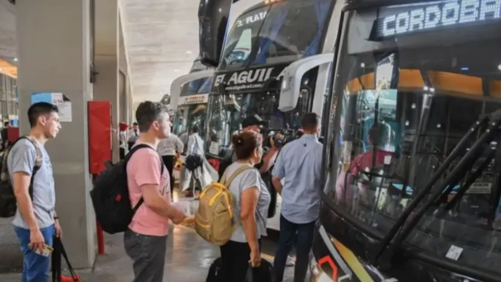 El Gobierno suelta las riendas: Desregulan el transporte de larga distancia
