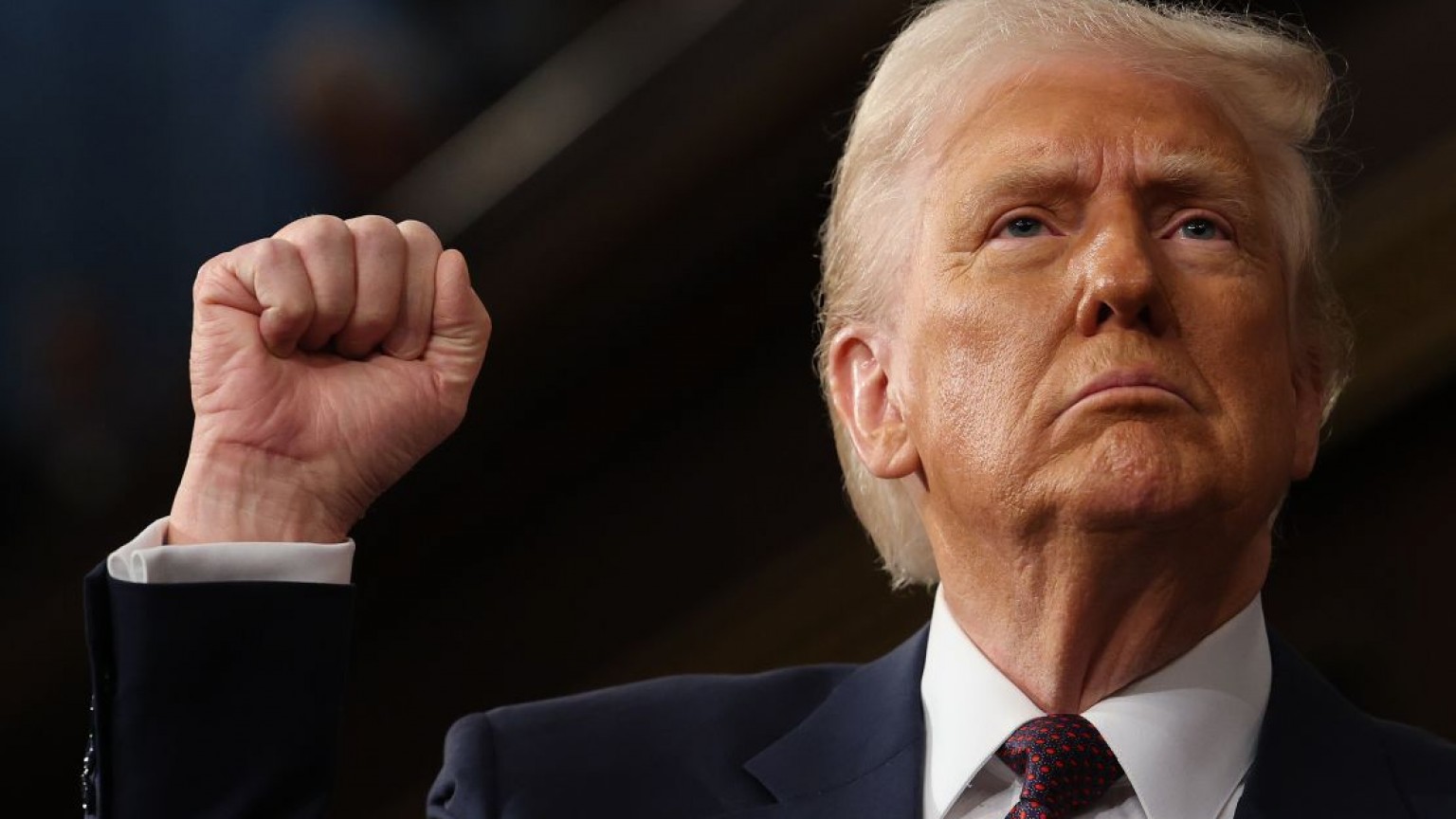 "También exigiré una compensación a Irán", afirmó Trump