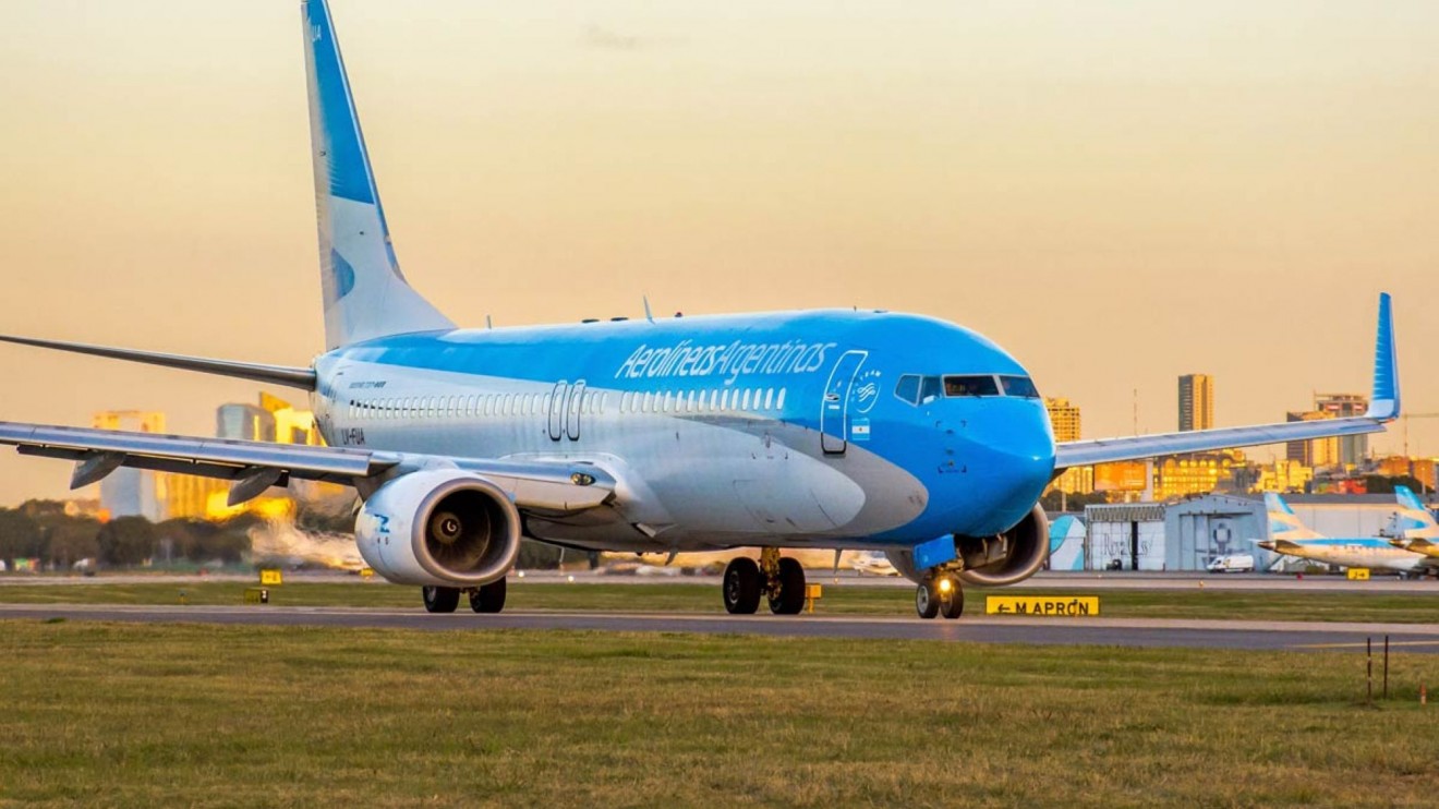 Dos vuelos con destino a Madryn aterrizaron en Trelew por falta de personal