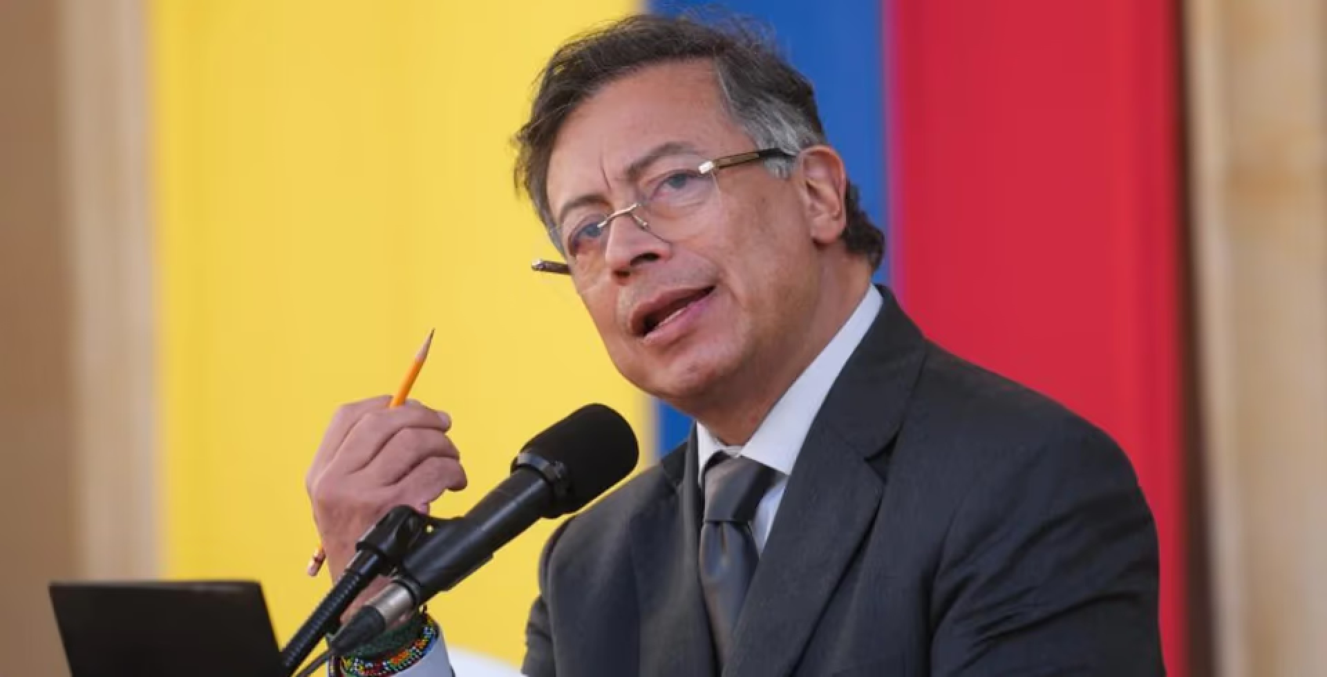 Gustavo Petro afirmó que Argentina y Colombia perdieron el Mundial "por codicia y falta de humildad"