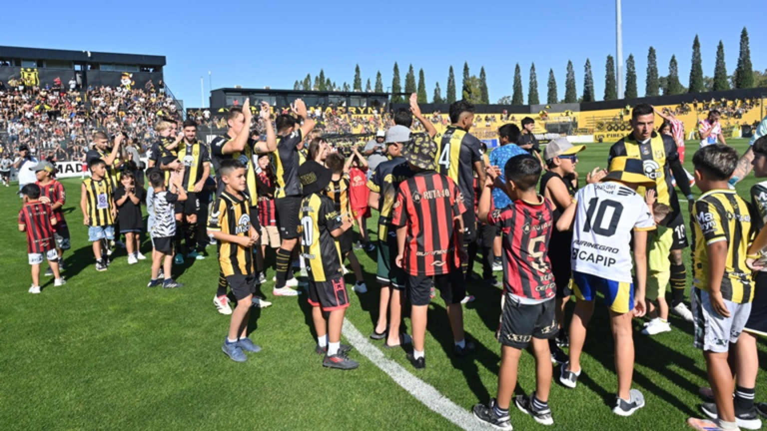 Deportivo Madryn recibe a All Boys con la obligación de reencontrarse con la victoria