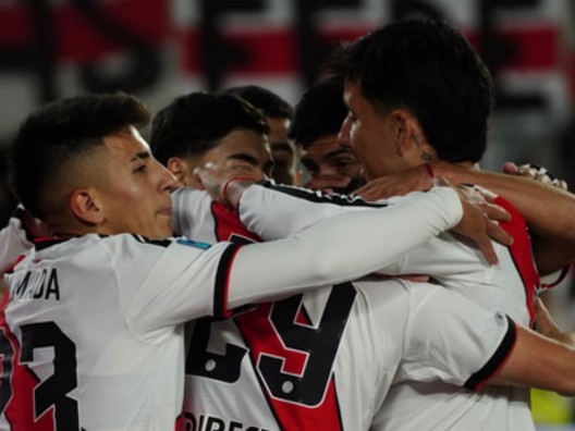 River le ganó 3-1 a Independiente Rivadavia y logró su segundo triunfo con Ponzio