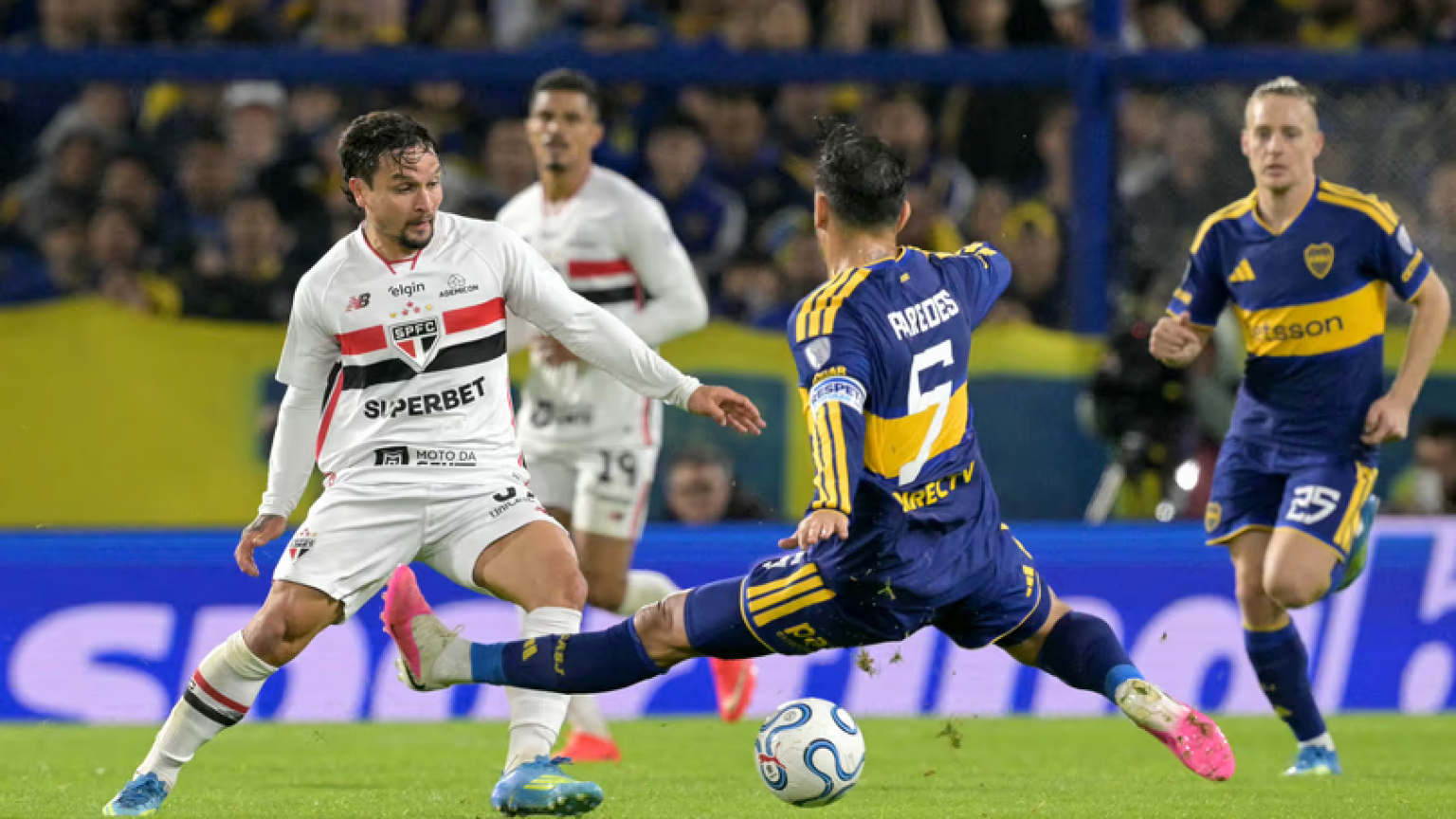 Con gol de Merentiel, Boca derrotó a San Pablo por la Sudamericana