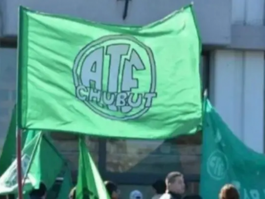 ATE denunció descuentos "masivos y desproporcionados" a auxiliares de la educación en Chubut