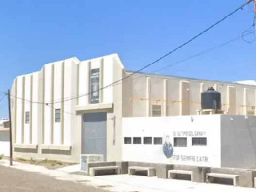 Puerto Madryn: la Feria del Usado reunió a vecinos, feriantes y emprendedores en el Gimnasio Municipal N.º 2