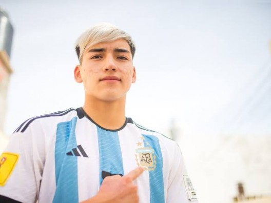 Ian Subiabre fue titular en la victoria de Argentina sobre Uruguay