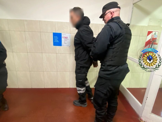 Comodoro: detuvieron en la Terminal a un hombre que era buscado por la Justicia de Trelew