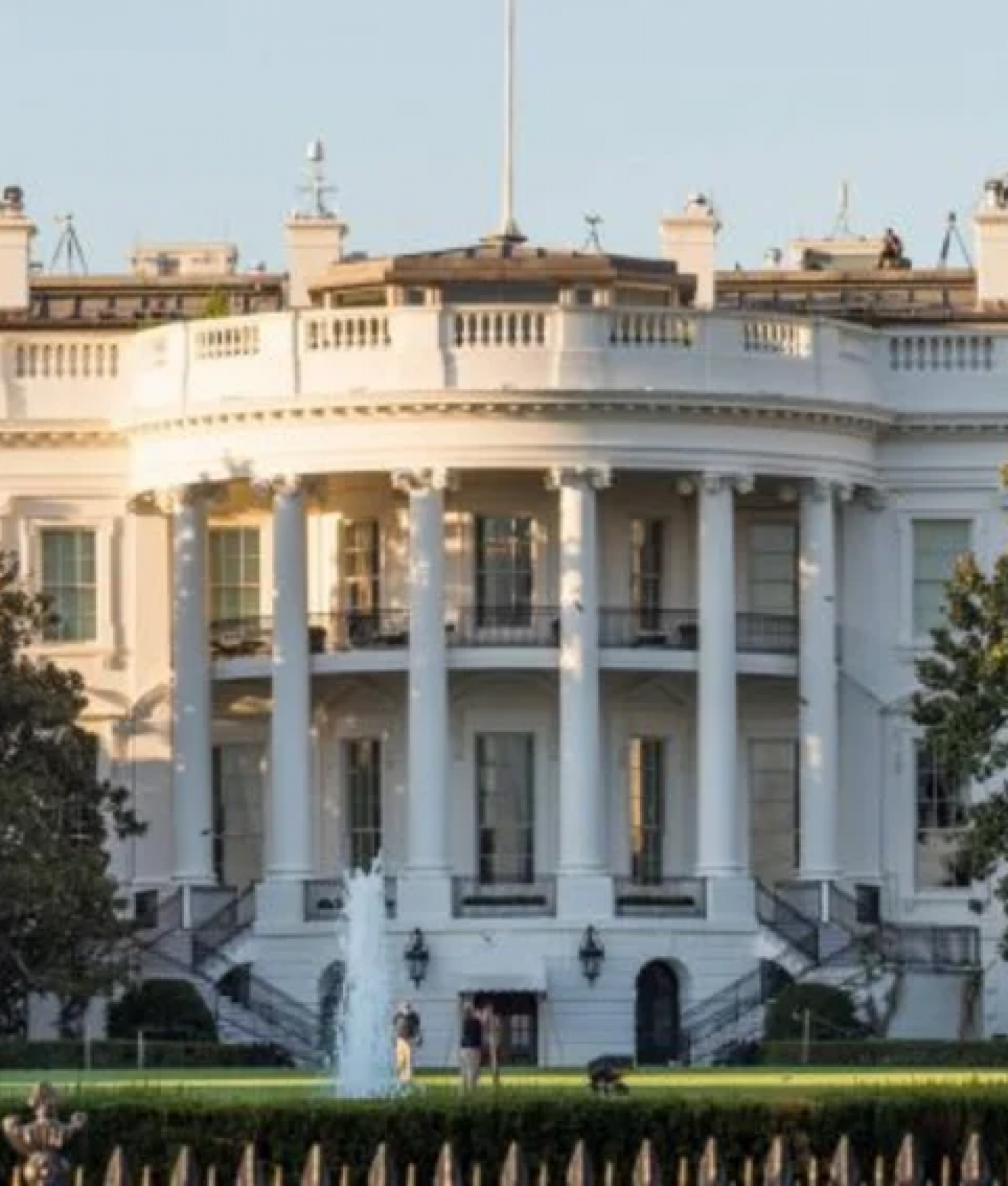 Senador de Estados Unidos acusó a la Casa Blanca de ocultar los costos de la guerra con Irán