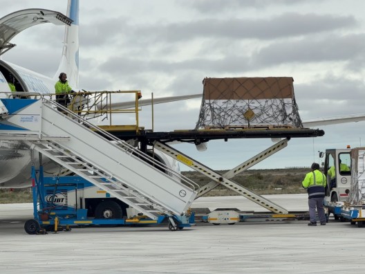 Chubut marca un hito logístico: se concretó la primera exportación de salmón del Pacífico con salida desde Trelew