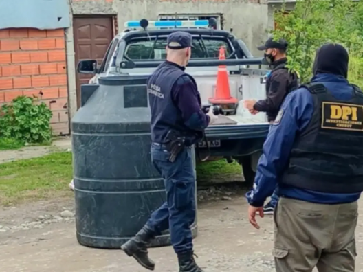El Hoyo: secuestraron una camioneta que habría sido utilizada en un robo