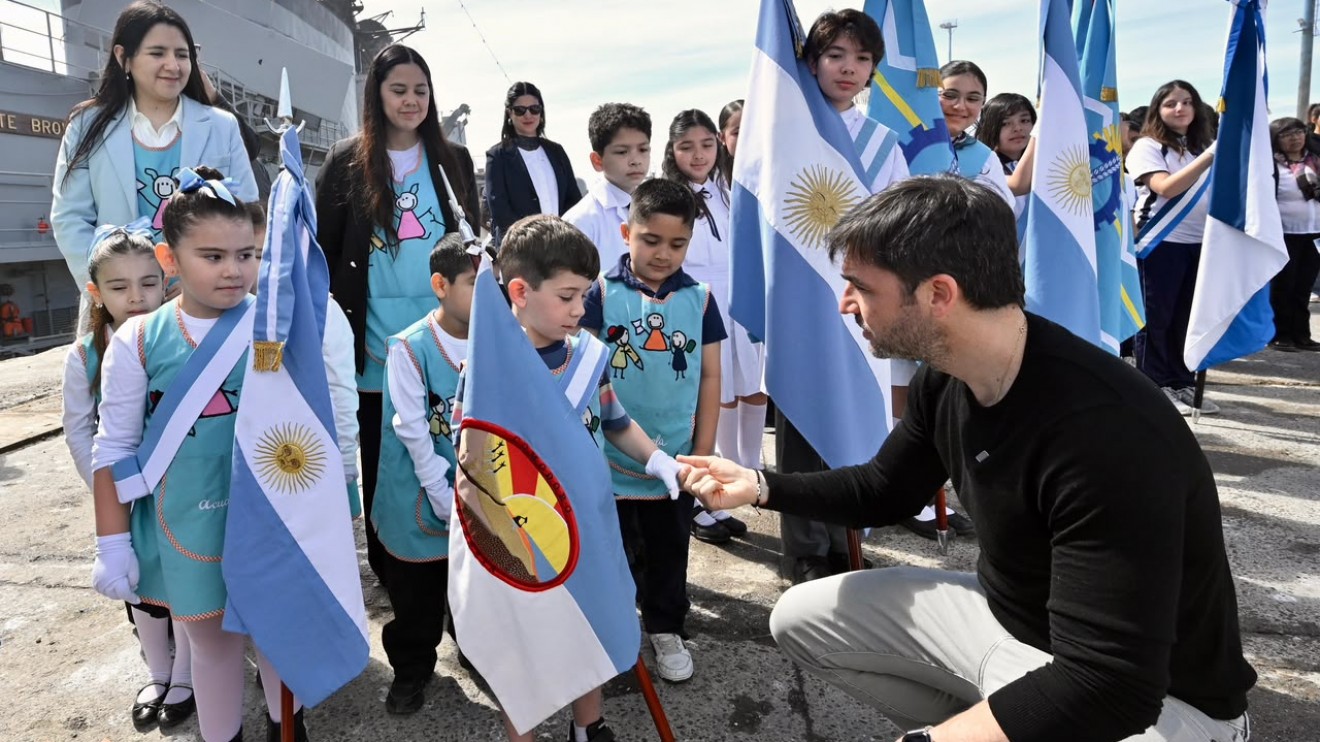 El muelle Antonio Morán celebró 30 años con eje en el empleo, el astillero y la Zona Franca