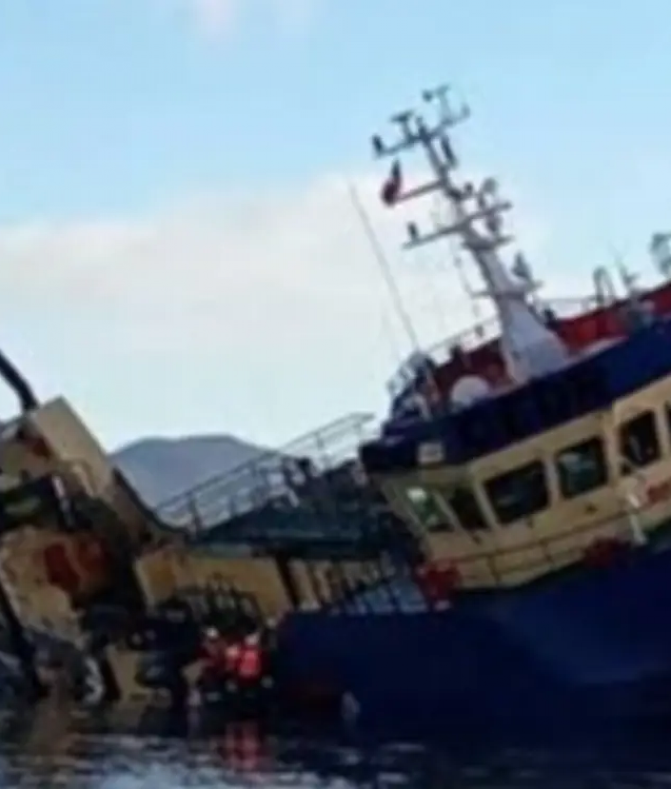 Alerta por posibles consecuencias ambientales tras el accidente de un buque en Chile