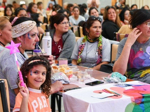 Puerto Madryn celebrará el Día de la Madre con espectáculos, sorteos y una feria de productores