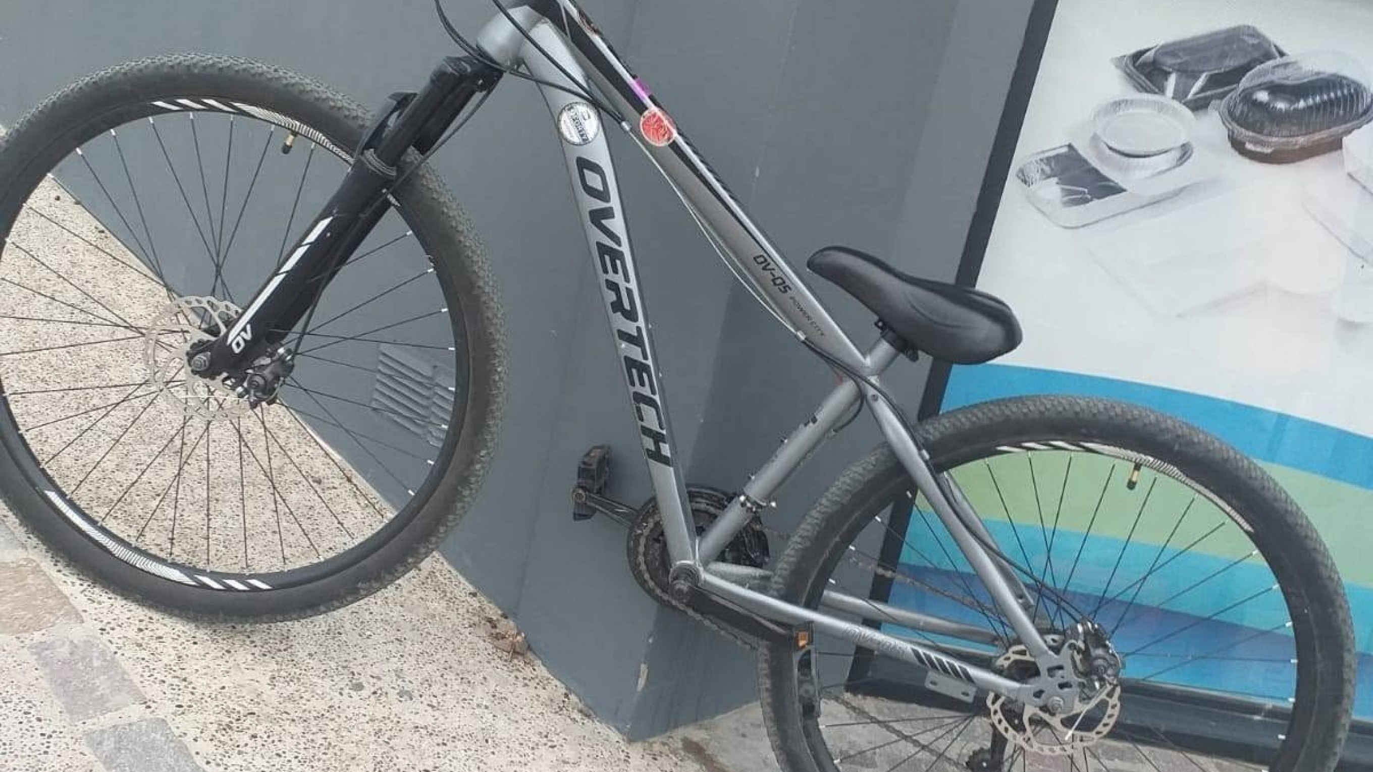 Le robaron la bicicleta a un chico de 13 años en Madryn: era su regalo del Día del Niño y la usaba para ir a la escuela