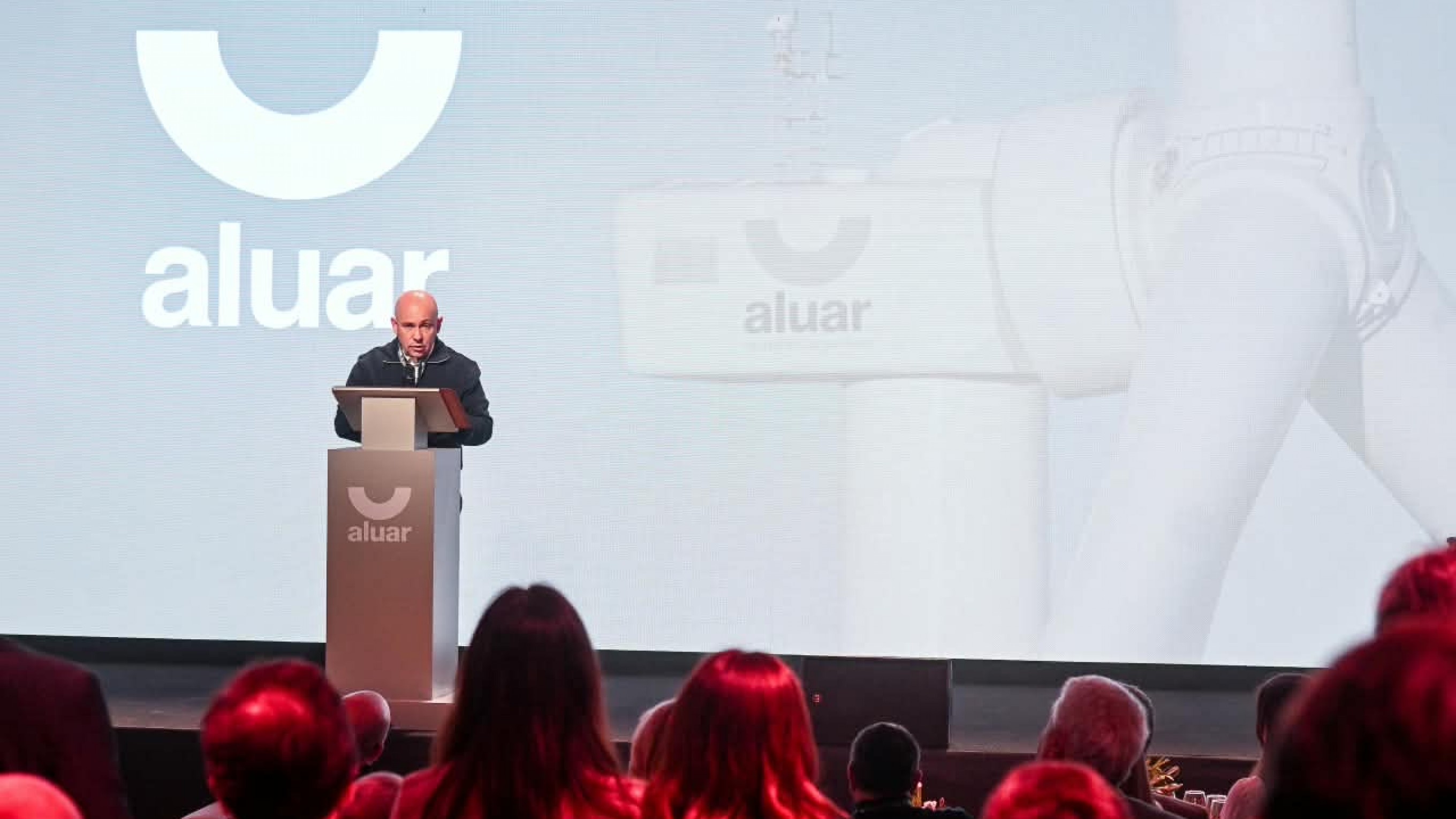 Sastre destacó el potencial productivo de Madryn tras la inauguración del parque eólico de Aluar